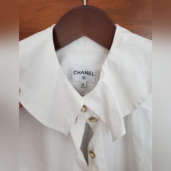 Sz 40 Authentic Chanel collared cotton blouse in pristine condition - Picture 2 of 7